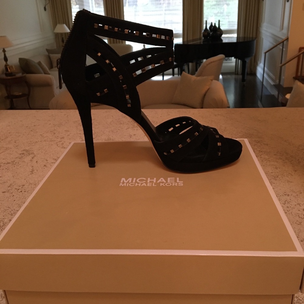 🔥NIB Michael Kors stilettos 38/8💋